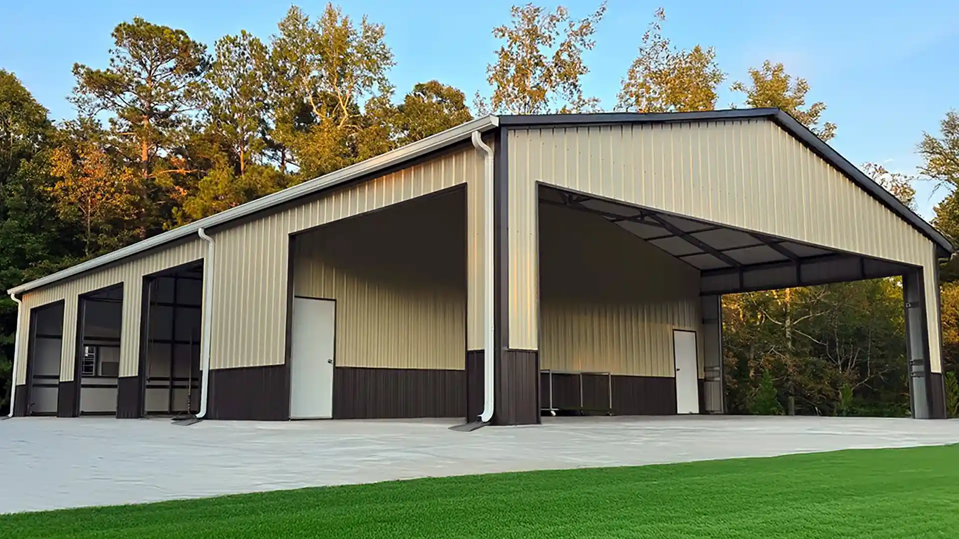 Metal building with gutter